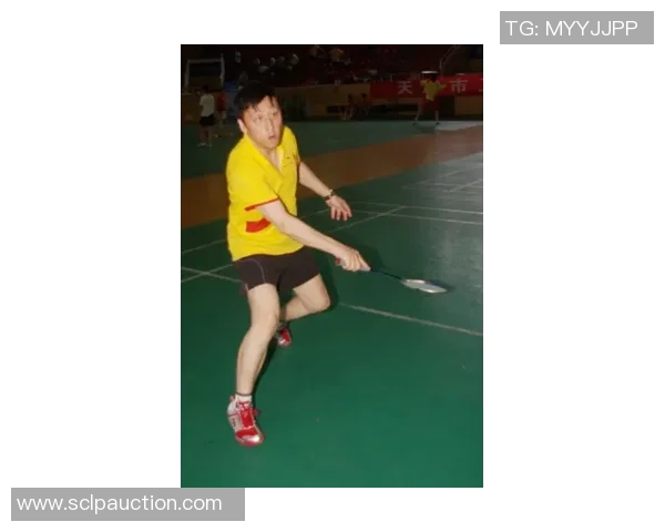 个性化足球秋衣定制服务让你在赛场上尽显风采与团队精神