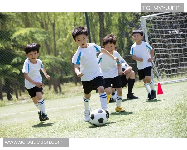 儿童桌式足球乐趣无穷培养团队合作精神与动手能力的最佳选择 儿童桌式足球乐趣无穷培养团队合作精神与动手能力的最佳选择